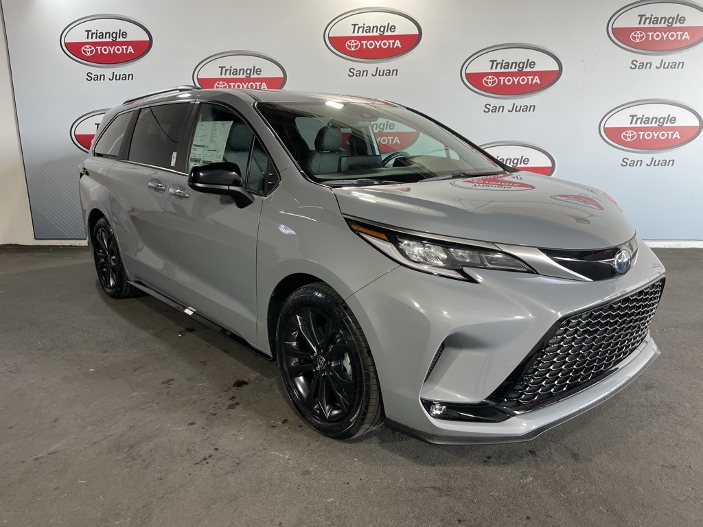 Thumbnail: 2025 Toyota Sienna - 3