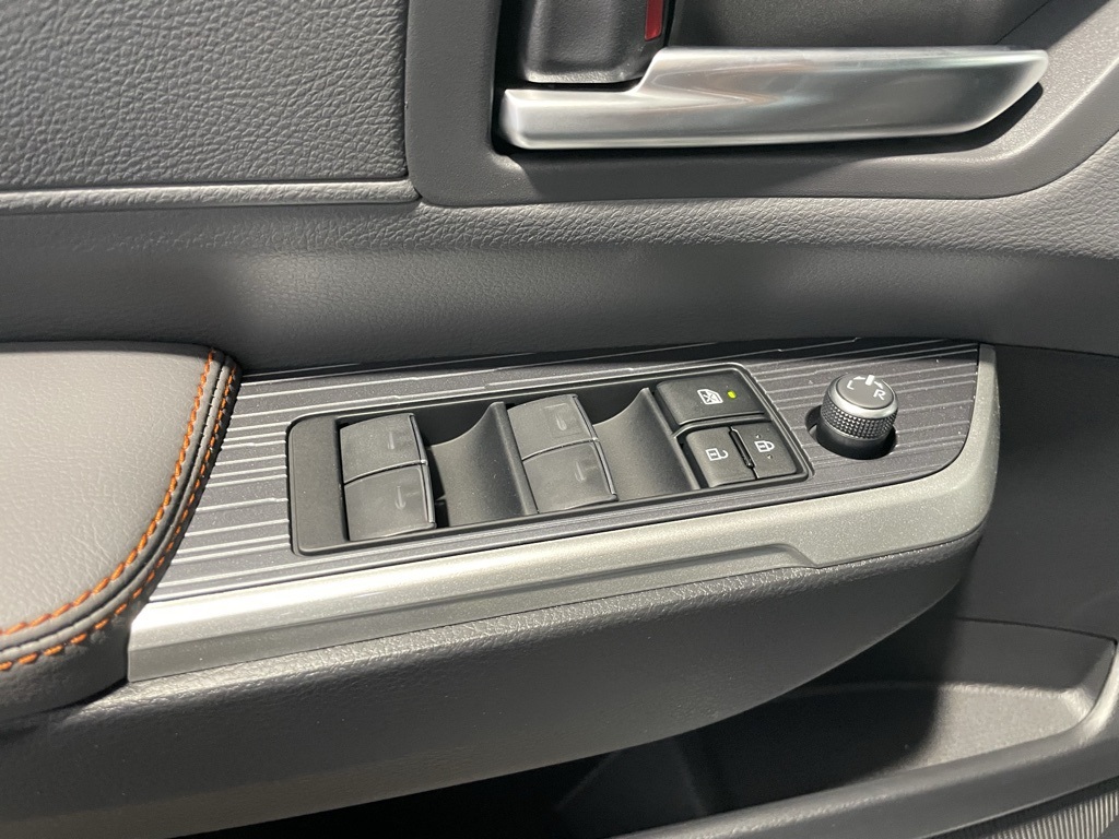 Thumbnail: 2025 Toyota Sienna - 31