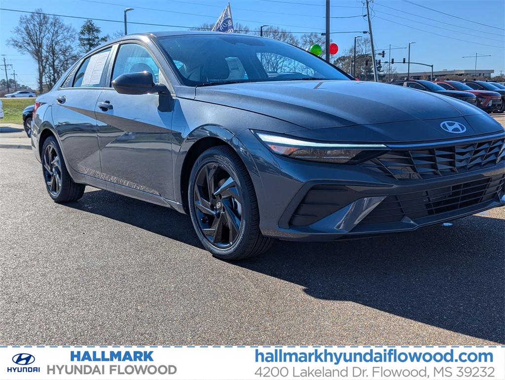 2026 Hyundai Elantra SEL Sport FWD