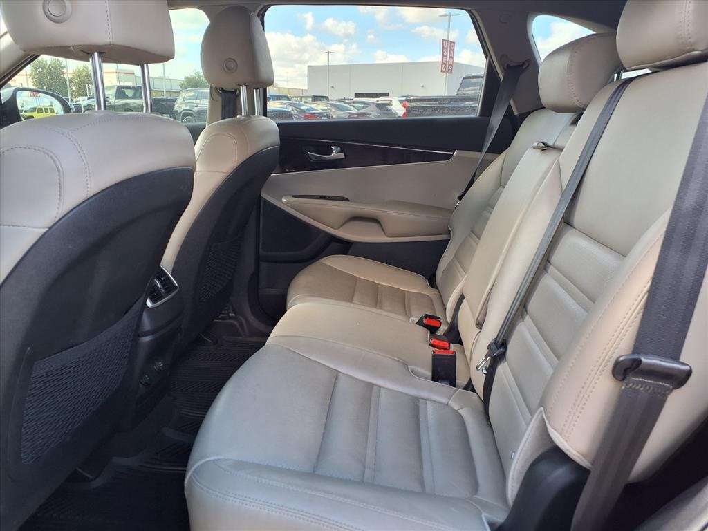 2020 Kia Sorento EX White at Shottenkirk Kia Fort Bend