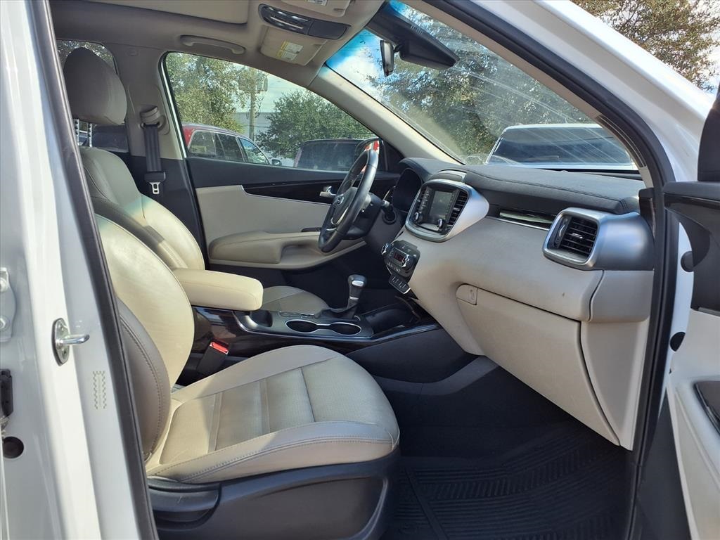 2020 Kia Sorento EX White at Shottenkirk Kia Fort Bend