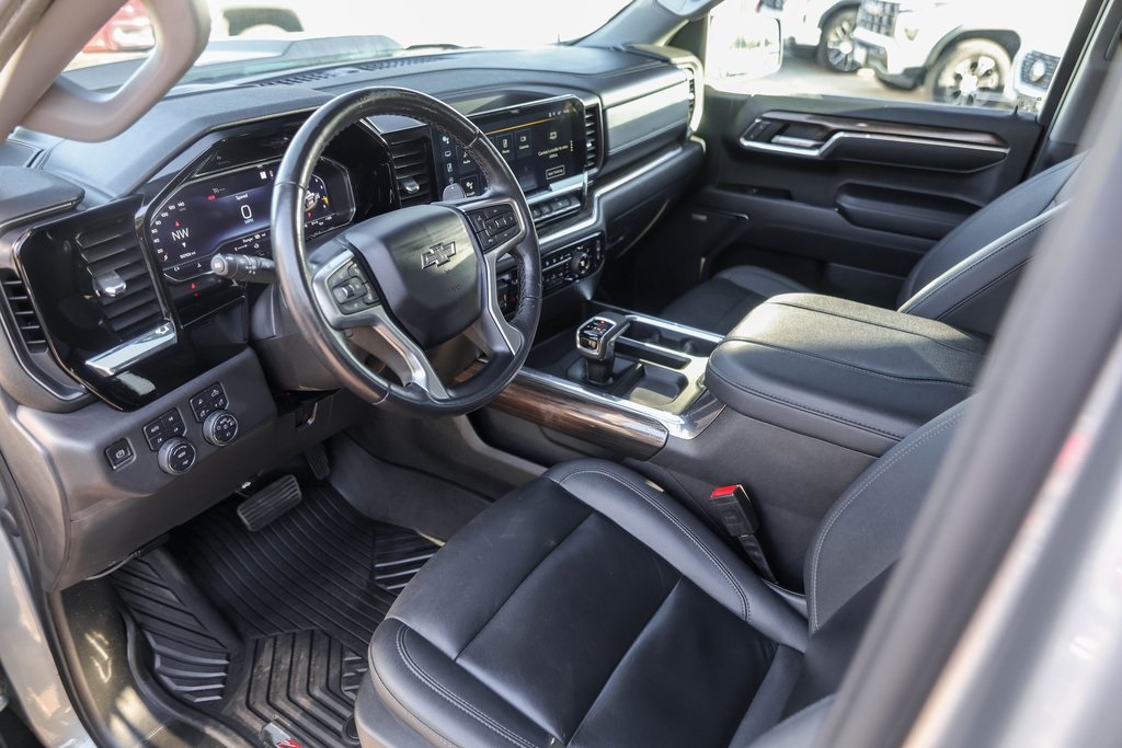 Used Car 2023 Chevrolet Silverado 1500  Lt Trail Boss For Sale Under $50,000 In Austin, Texas