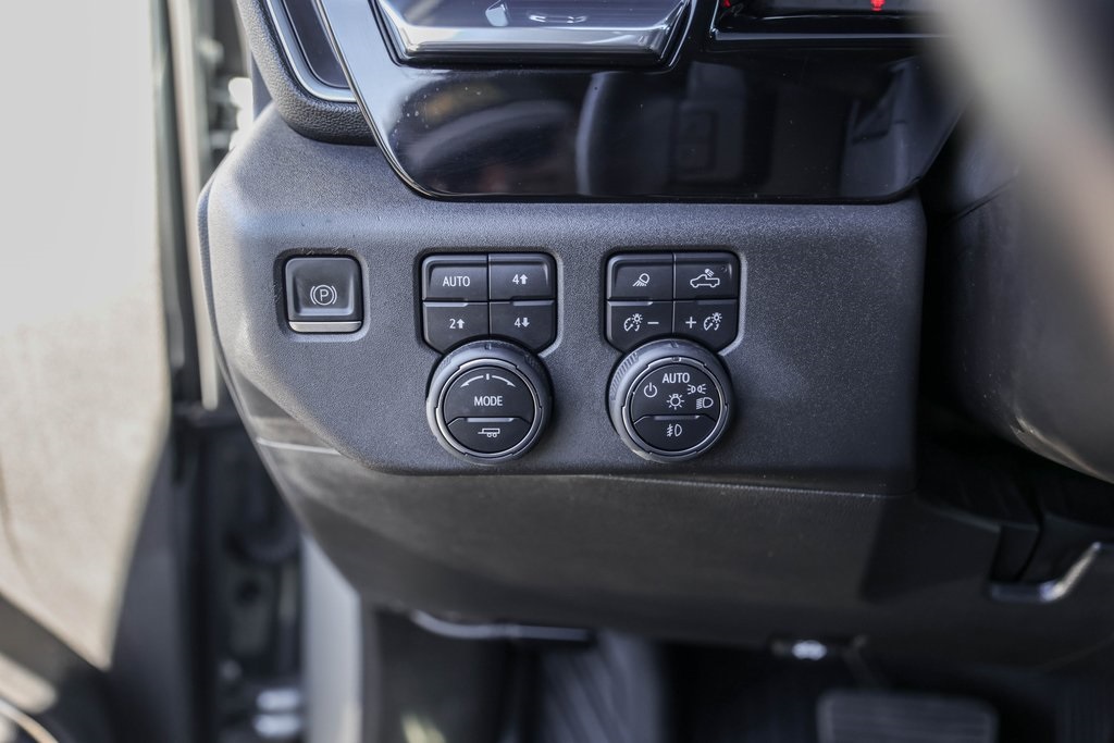 Used Car 2023 Chevrolet Silverado 1500  Lt Trail Boss For Sale Under $50,000 In Austin, Texas