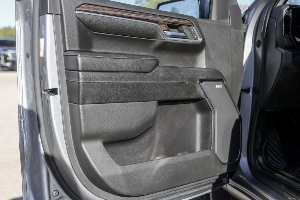 Used Car 2023 Chevrolet Silverado 1500  Lt Trail Boss For Sale Under $50,000 In Austin, Texas