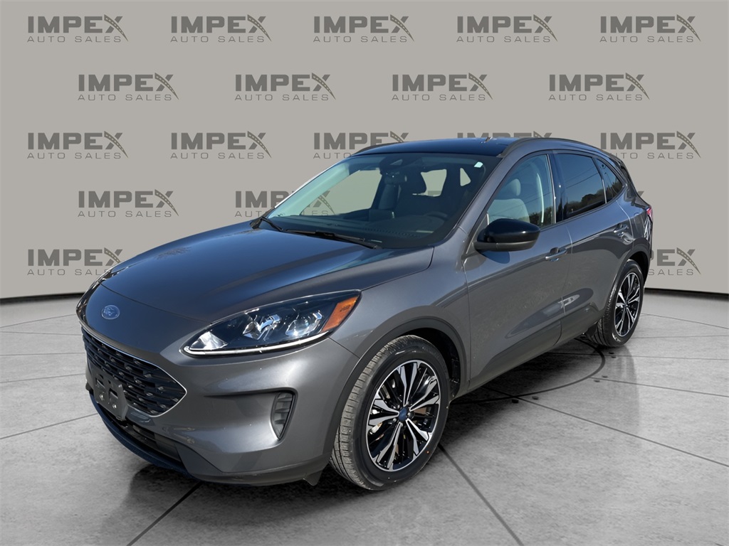 2022 Ford Escape SE's photo