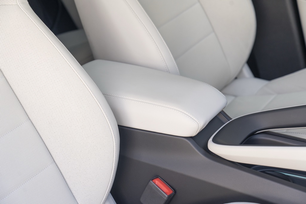 2025 Porsche Macan Electric 4S - Photo 37