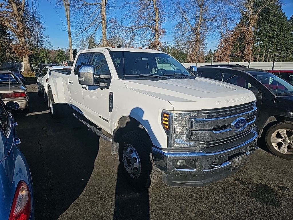 2019 Ford F-350 Super Duty Lariat Crew Cab LB DRW 4WD