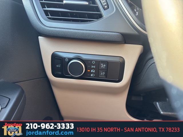 Used Car 2022 Ford Escape  Se For Sale Under $25,000 In San Antonio, Texas