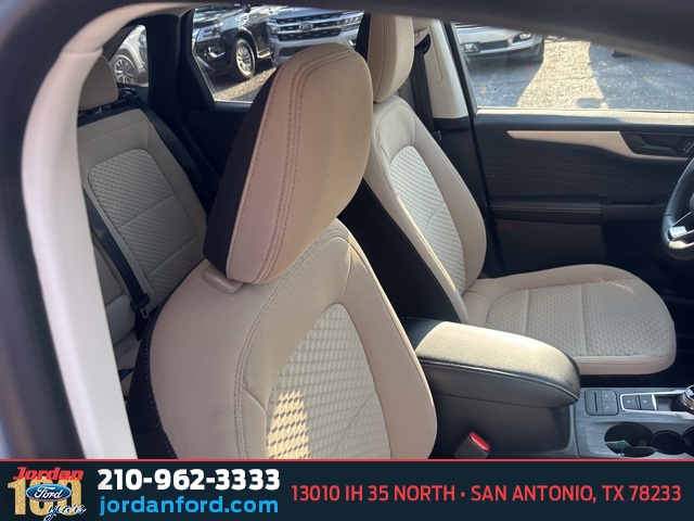 Used Car 2022 Ford Escape  Se For Sale Under $25,000 In San Antonio, Texas