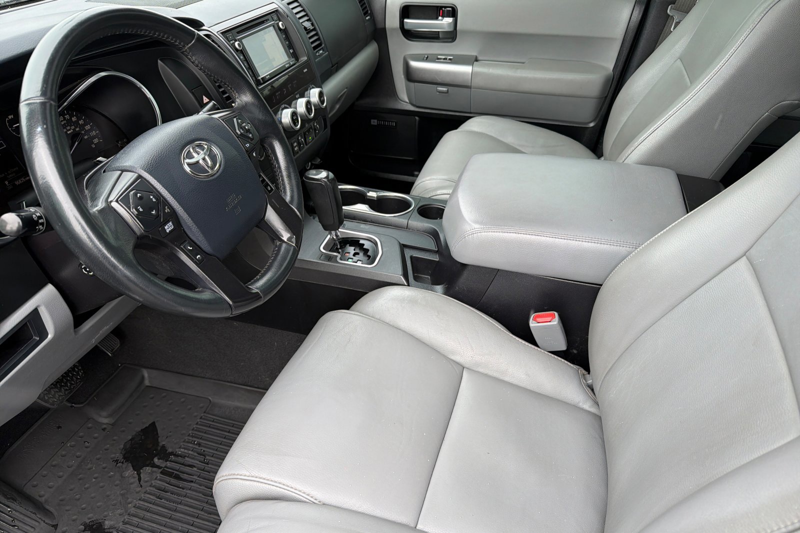 2019 Toyota Sequoia Limited - Photo 10