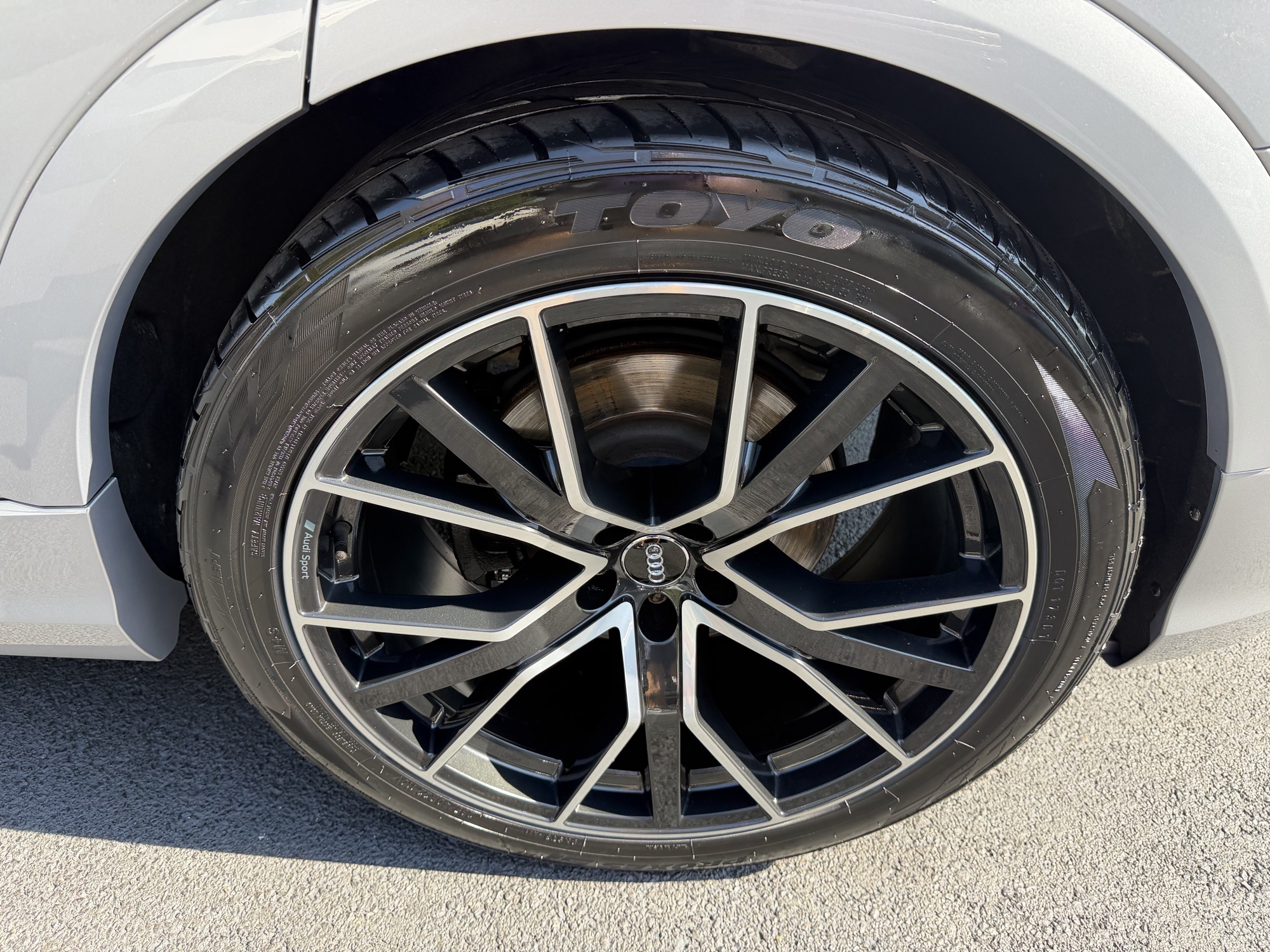 2020 Audi SQ8 Prestige photo 4