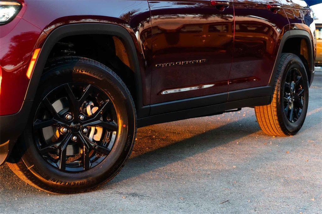 New Car 2025 Jeep Grand Cherokee  Altitude For Sale Under $40,000 In San Marcos, Texas