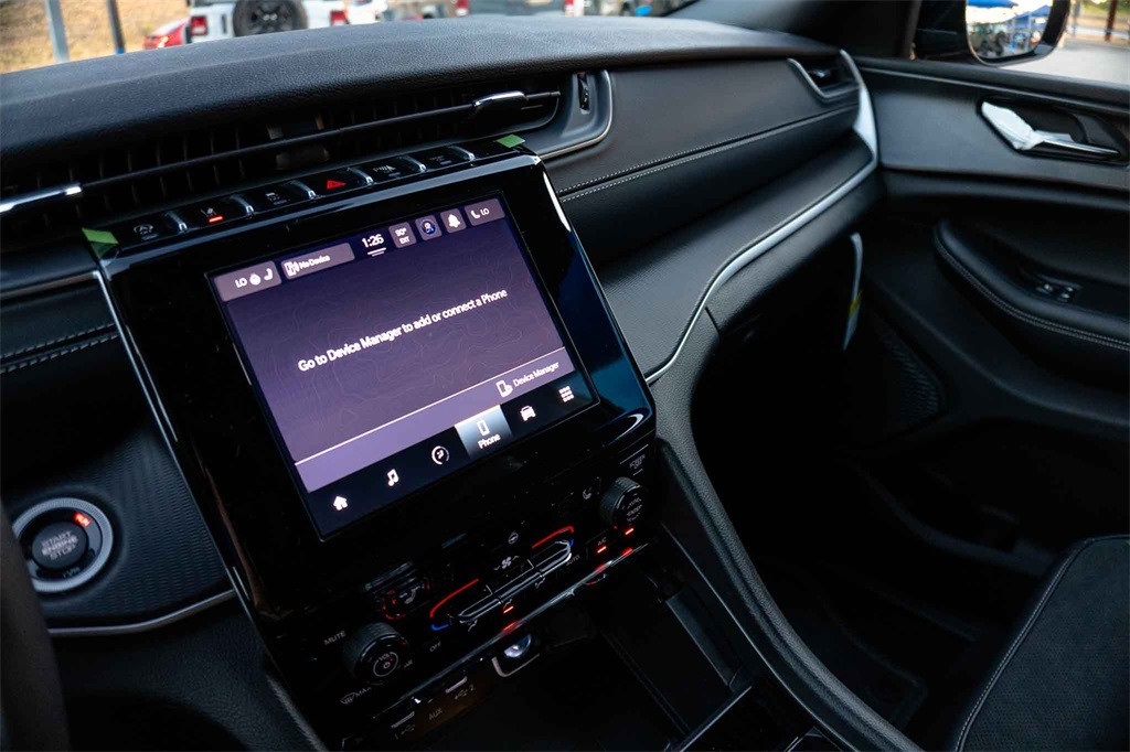 New Car 2025 Jeep Grand Cherokee  Altitude For Sale Under $40,000 In San Marcos, Texas