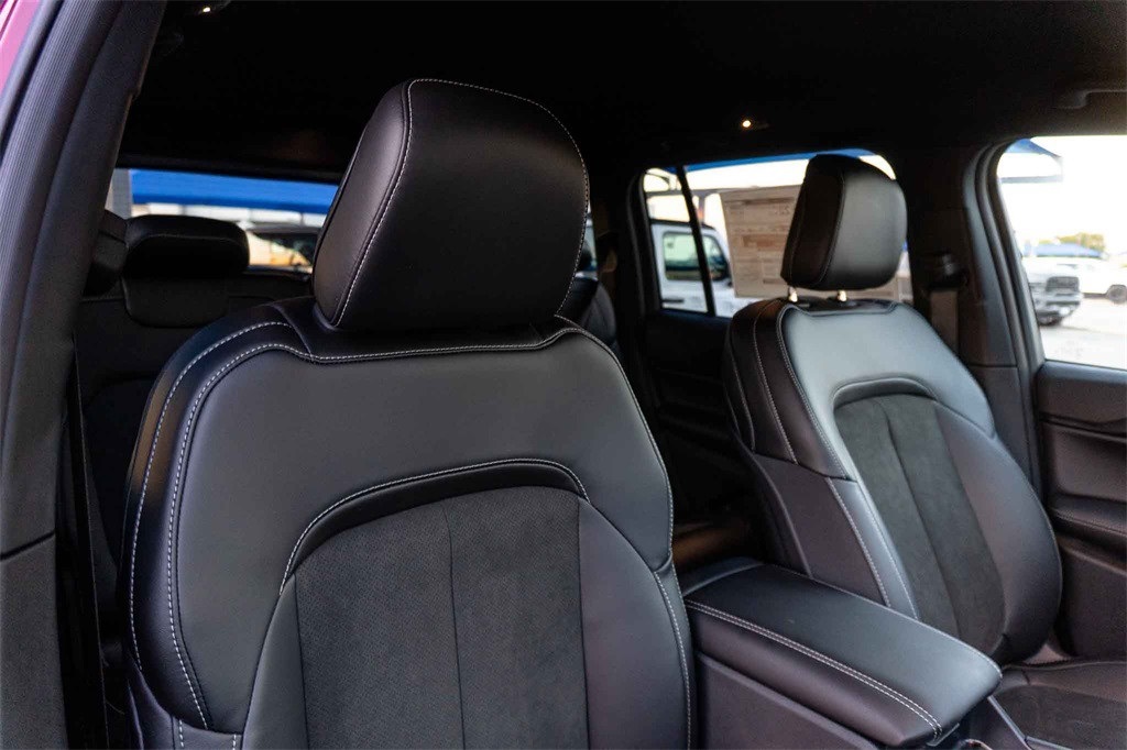 New Car 2025 Jeep Grand Cherokee  Altitude For Sale Under $40,000 In San Marcos, Texas