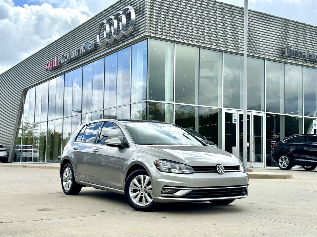 2018 Volkswagen Golf TSI SE photo 2