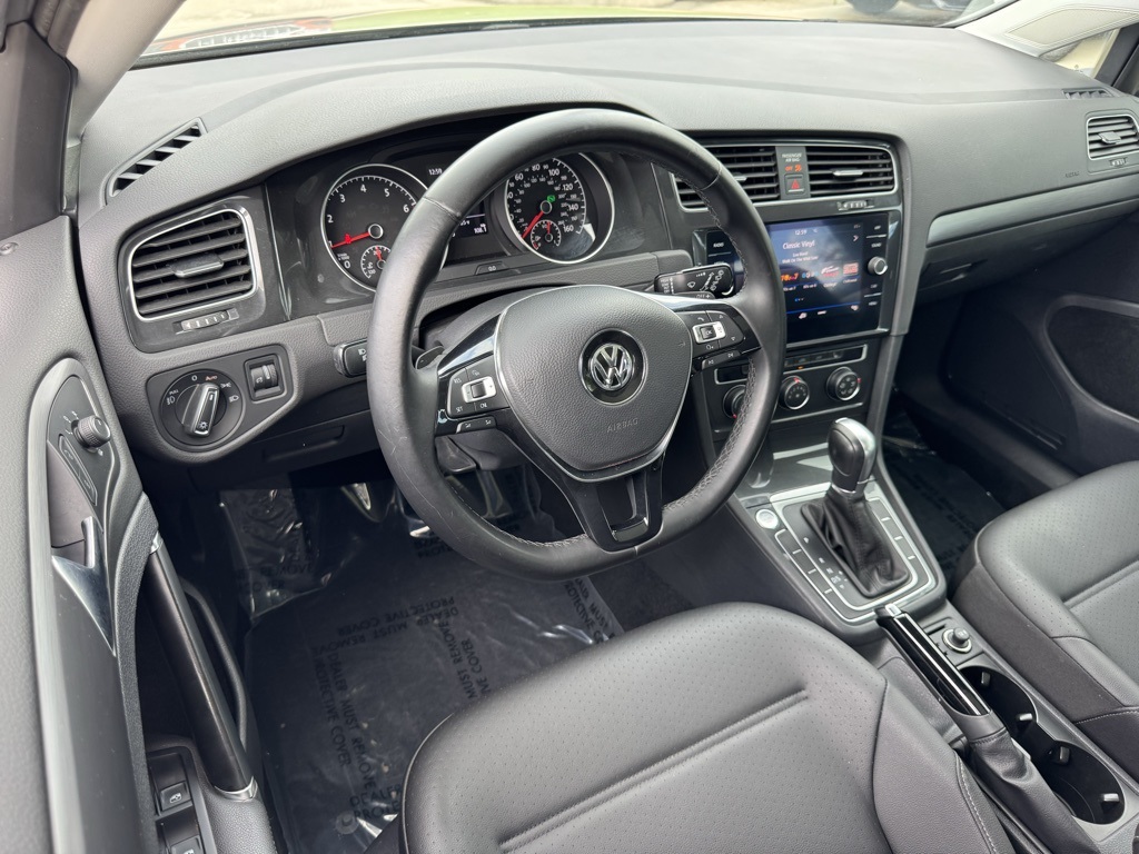 2018 Volkswagen Golf TSI SE photo 3