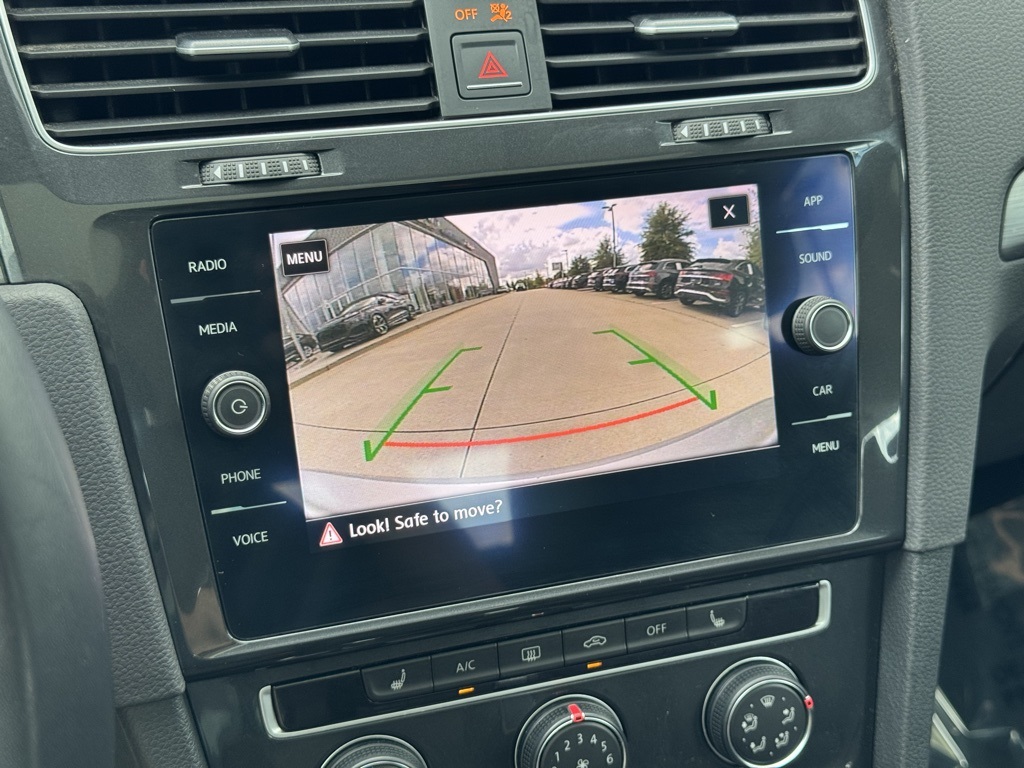 2018 Volkswagen Golf TSI SE photo 4