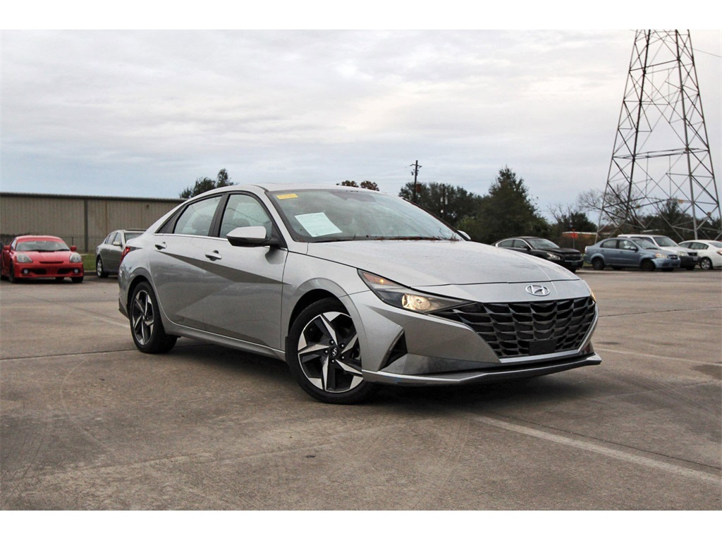 2022 Hyundai Elantra SEL Silver at Emmons Autoplex