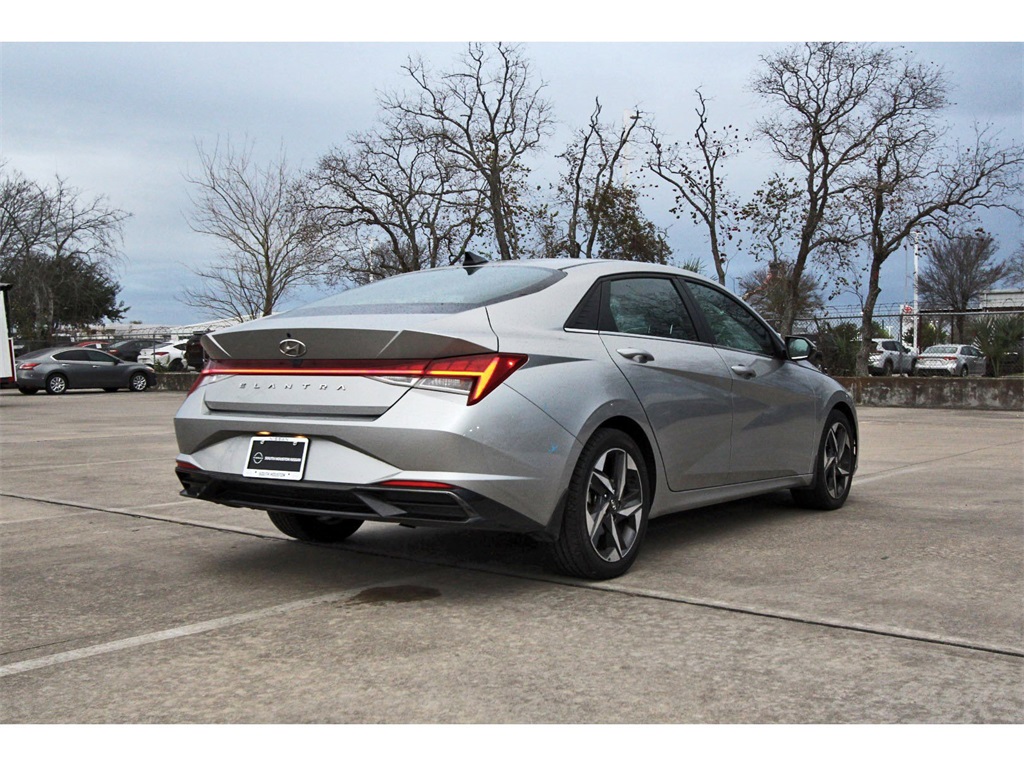 2022 Hyundai Elantra SEL Silver at Emmons Autoplex
