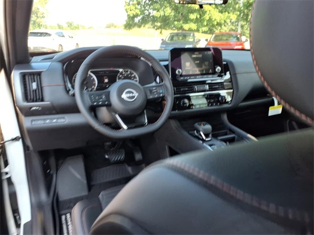 2025 Nissan Pathfinder Rock Creek photo 7