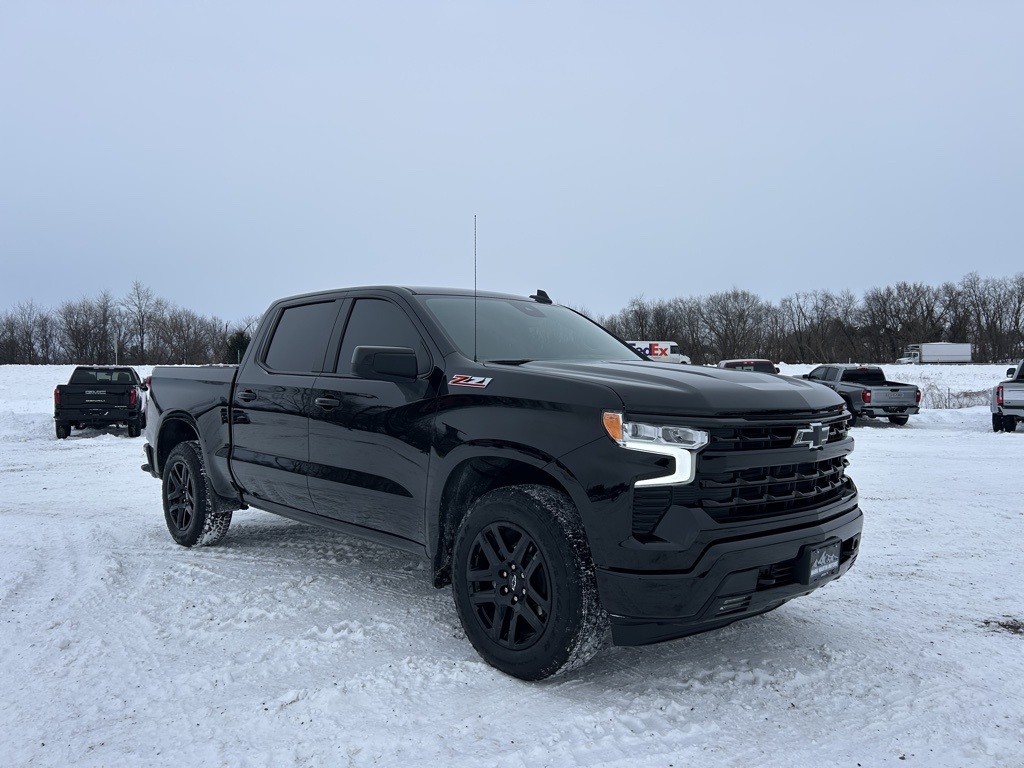 2025 Chevrolet Silverado 1500 RST Crew Cab 4WD
