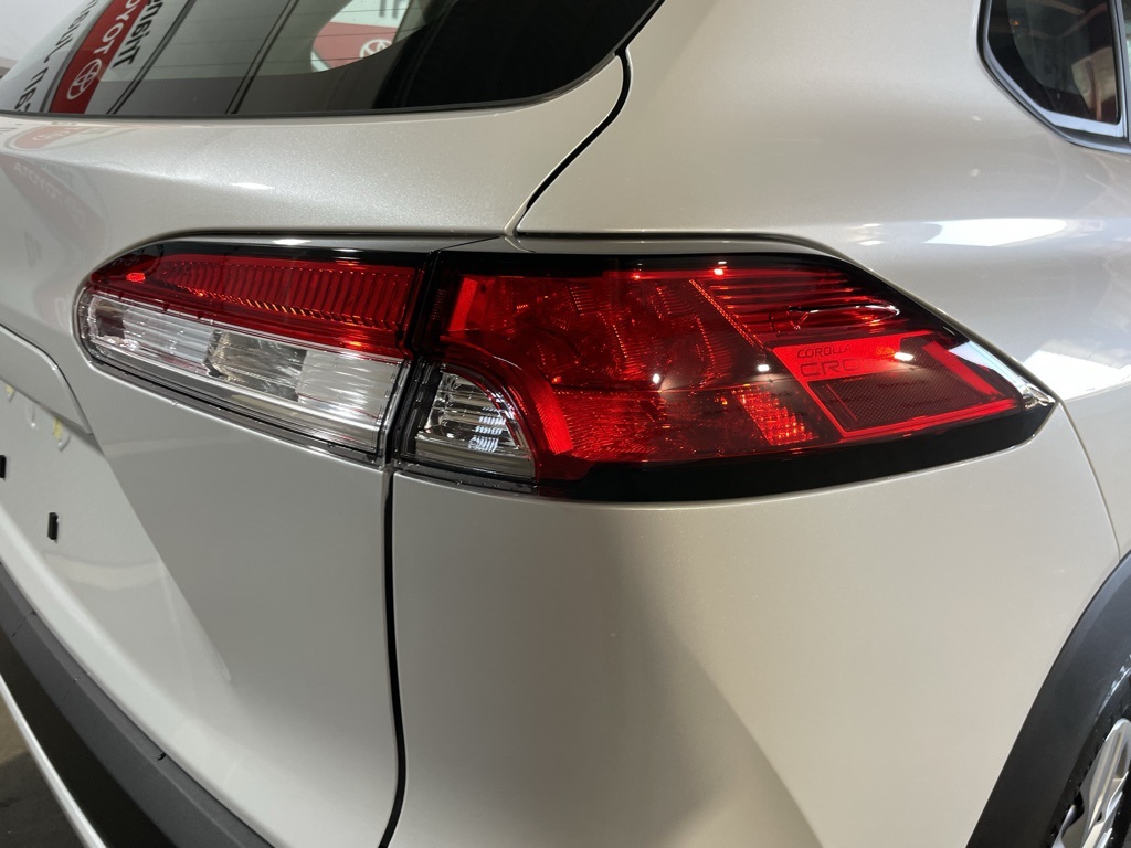 Thumbnail: 2025 Toyota Corolla Cross - 15