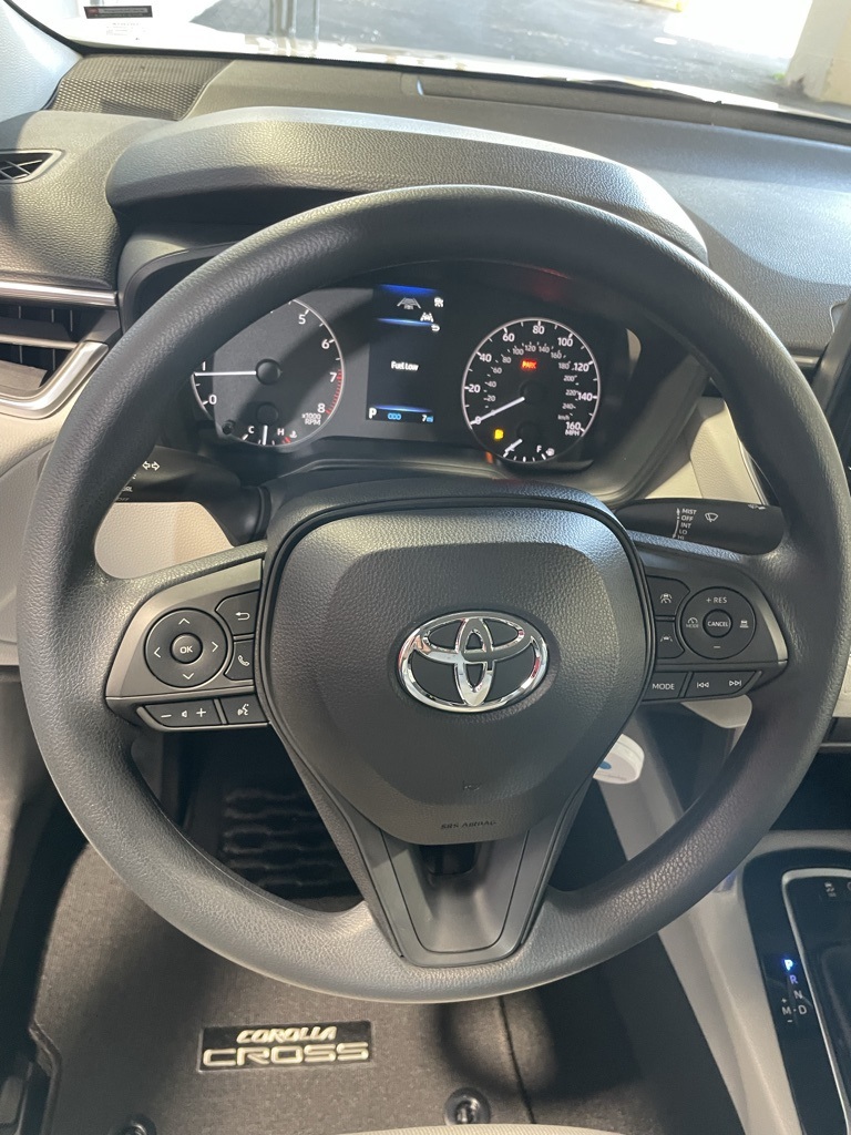 Thumbnail: 2025 Toyota Corolla Cross - 31