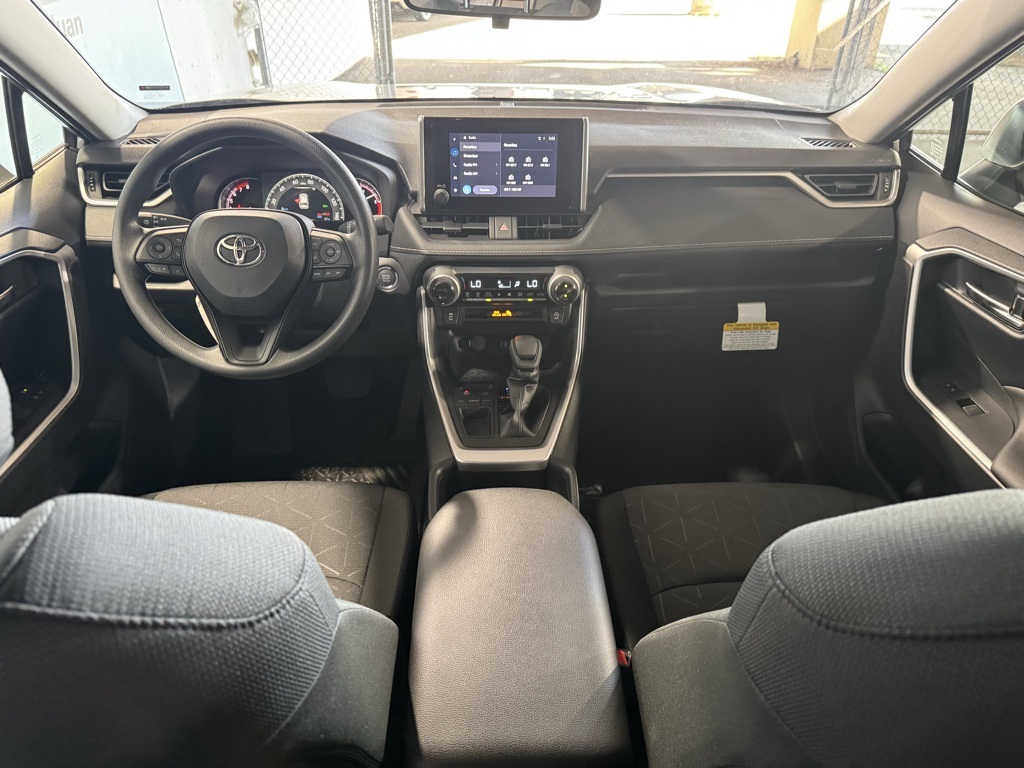 Thumbnail: 2025 Toyota RAV4 - 28