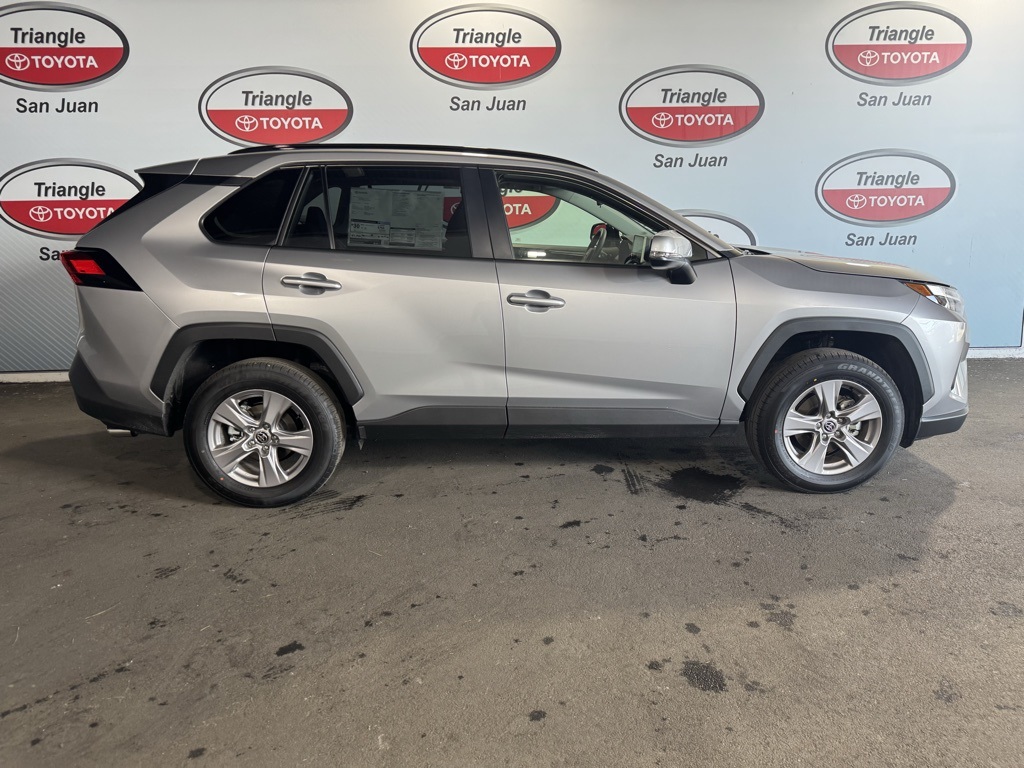 Thumbnail: 2025 Toyota RAV4 - 6