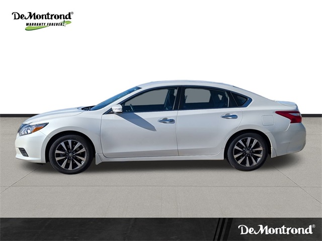 2017 Nissan Altima 2.5 SL White at Emmons Autoplex