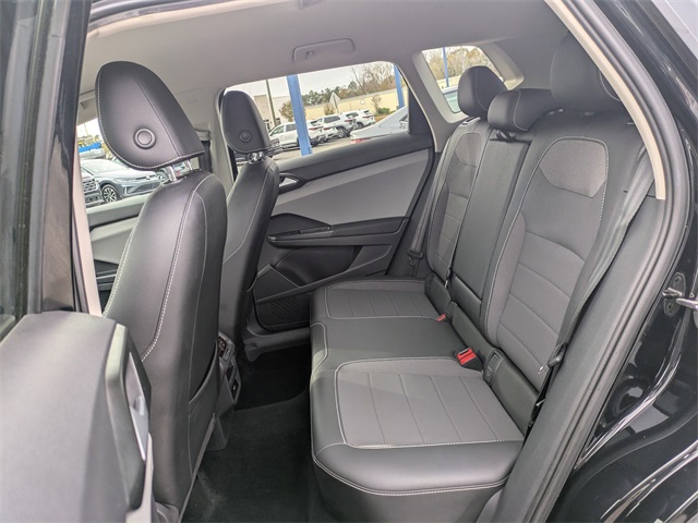 2022 Volkswagen Taos 1.5T SE Black at Stokes Volkswagen