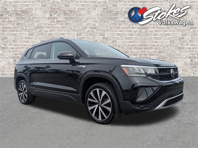 2022 Volkswagen Taos 1.5T SE Black at Stokes Volkswagen