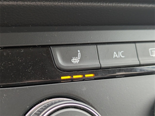 2022 Volkswagen Taos 1.5T SE Black at Stokes Volkswagen