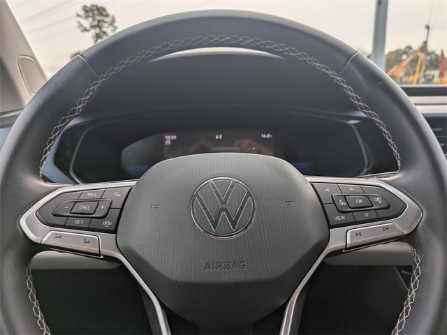 2022 Volkswagen Taos 1.5T SE Black at Stokes Volkswagen