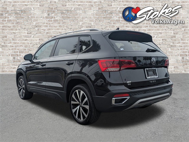 2022 Volkswagen Taos 1.5T SE Black at Stokes Volkswagen