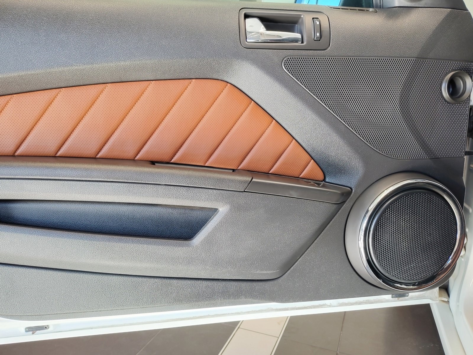 Used Car 2013 Ford Mustang  V6 For Sale Under $12,000 In San Antonio, Texas