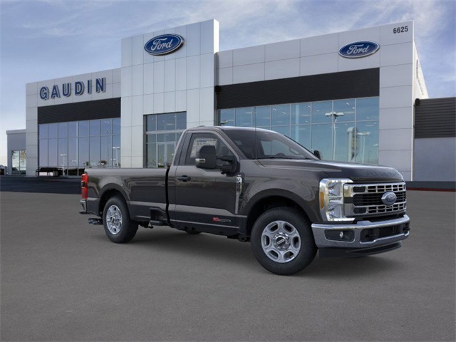 2026 Ford F-350 Super Duty XL's photo