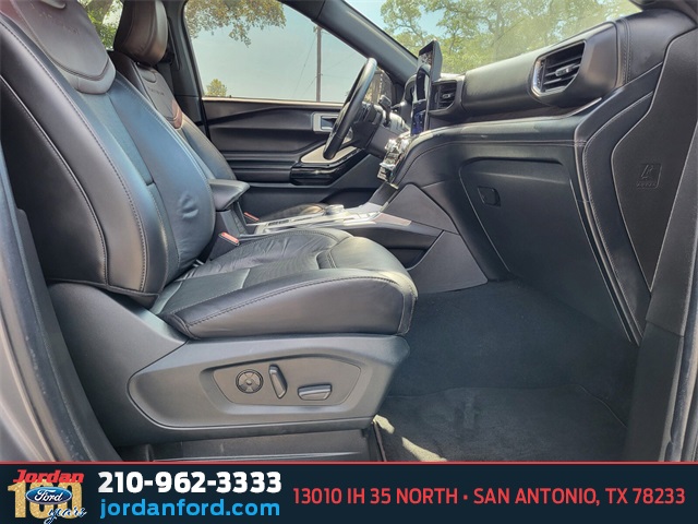 Used Car 2021 Ford Explorer  Platinum For Sale Under $35,000 In San Antonio, Texas