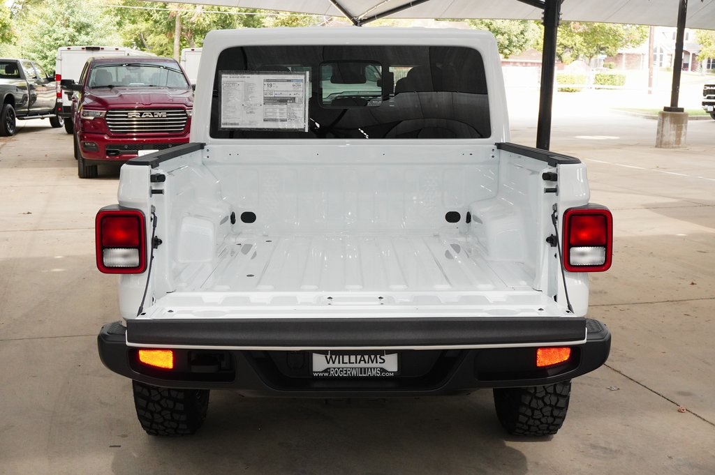 New Car 2025 Jeep Gladiator  Sport For Sale Under $50,000 In Weatherford, Texas