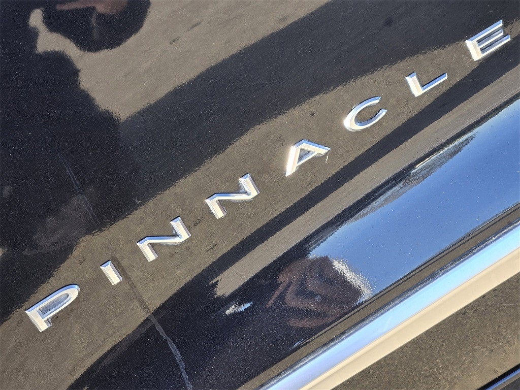 2021 Chrysler Pacifica Hybrid Pinnacle - 10