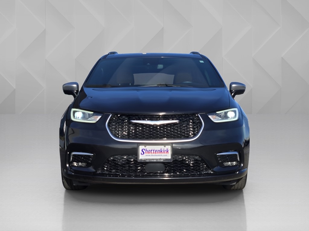 2021 Chrysler Pacifica Hybrid Pinnacle - 1