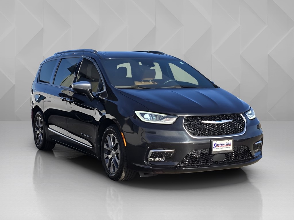 2021 Chrysler Pacifica Hybrid Pinnacle - 2