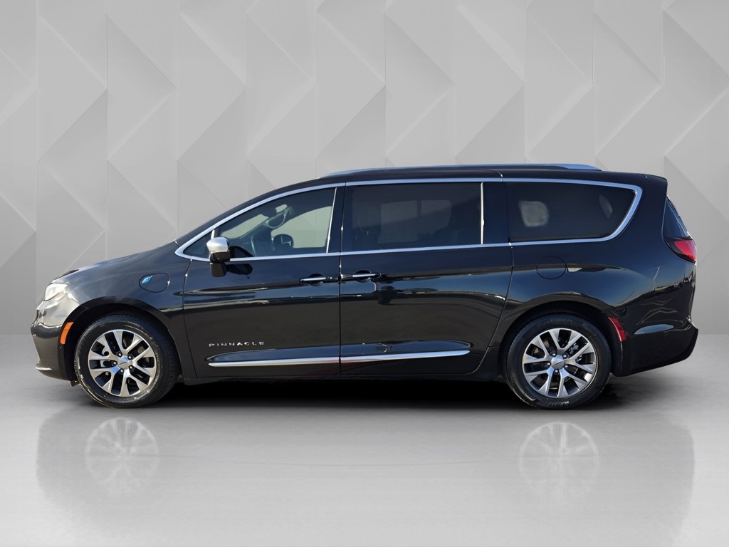 2021 Chrysler Pacifica Hybrid Pinnacle - 3