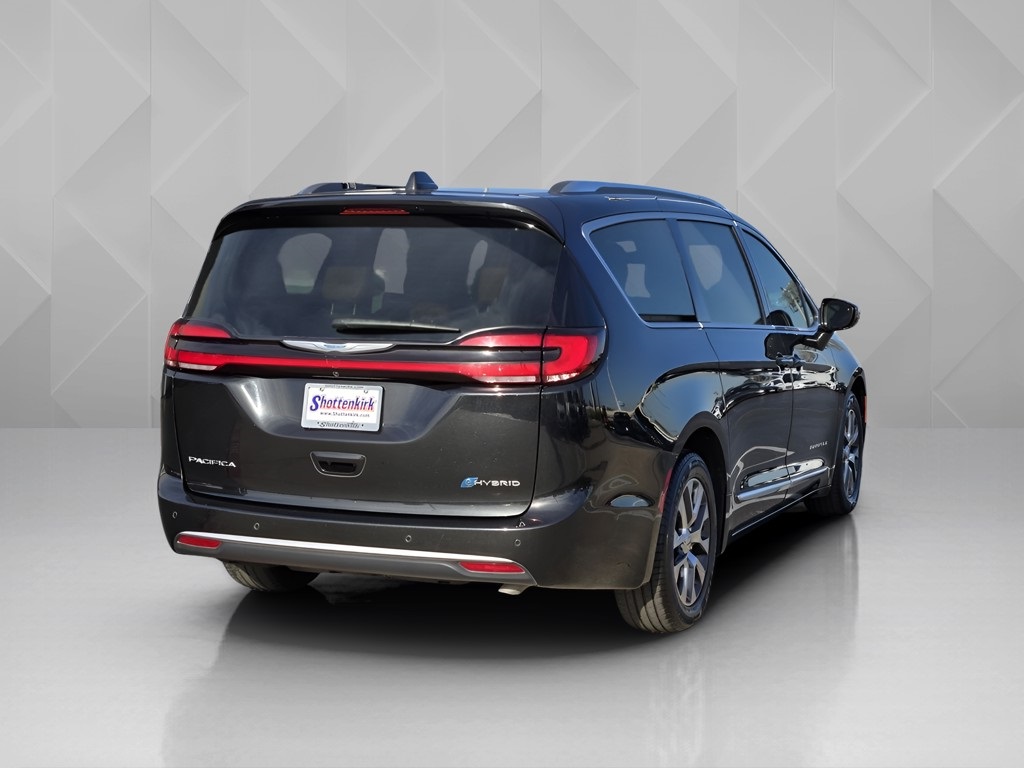 2021 Chrysler Pacifica Hybrid Pinnacle - 4