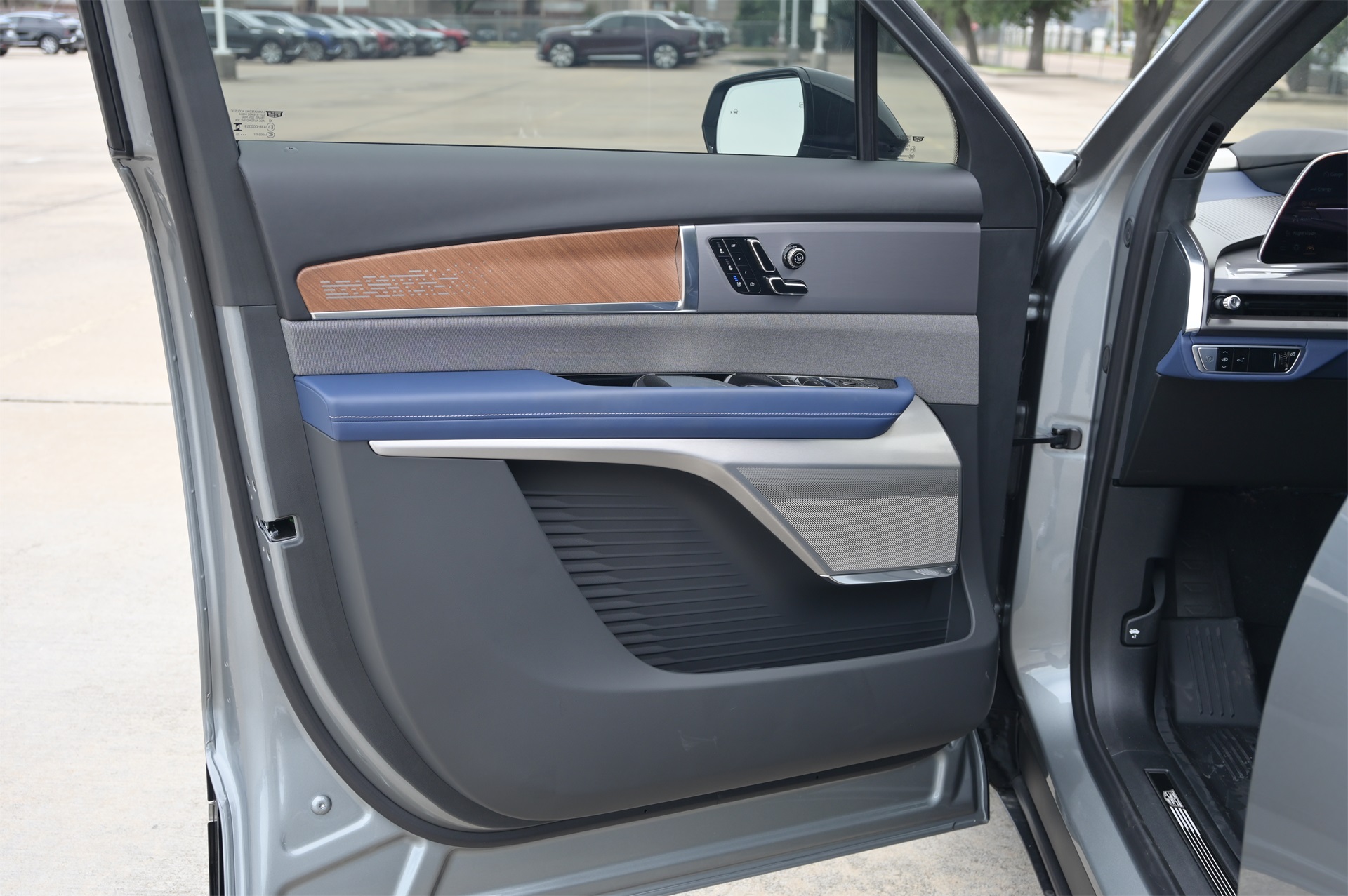 2026 Cadillac VISTIQ Premium Luxury Silver at Bayway Cadillac of The Woodlands