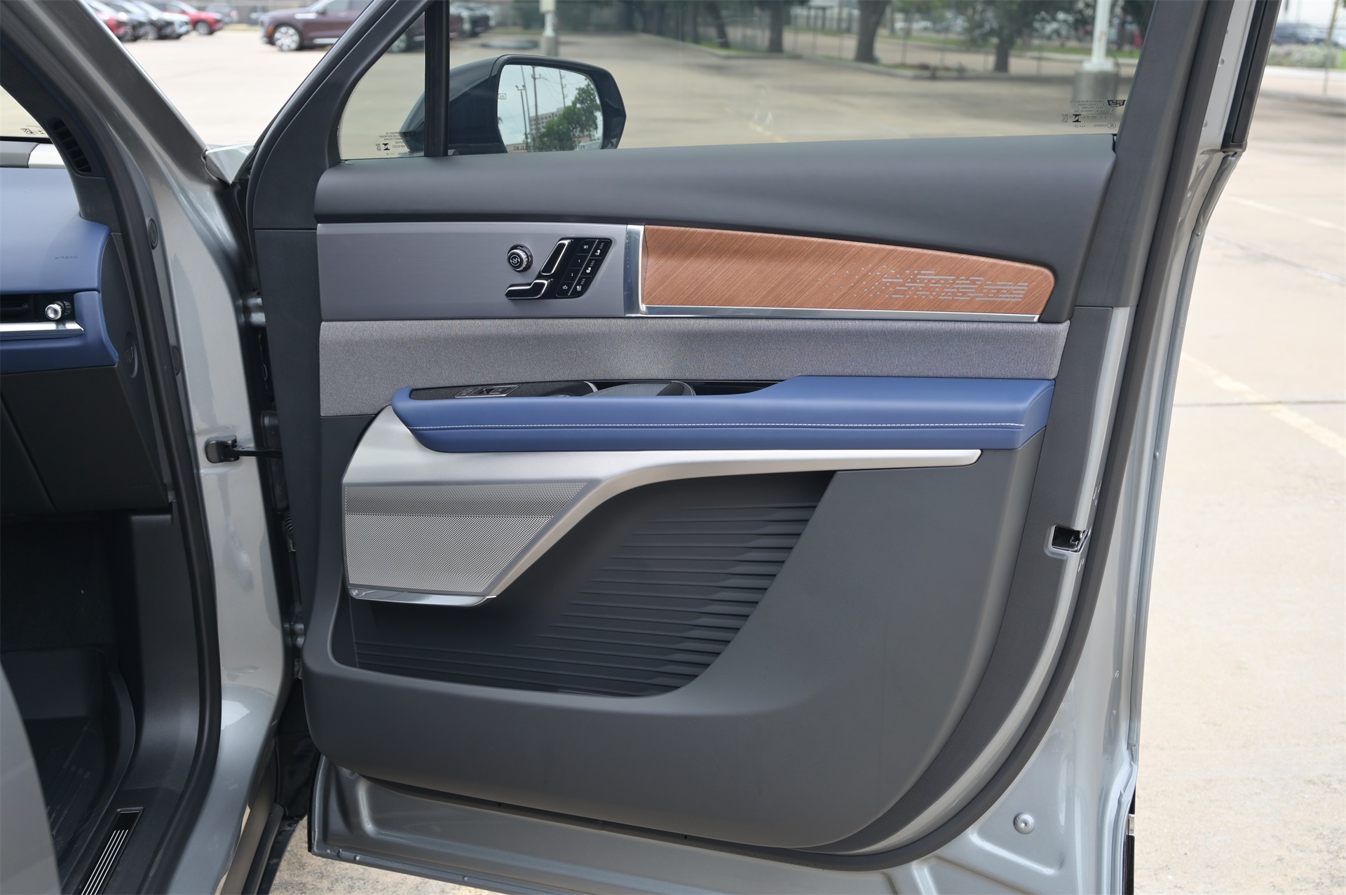 2026 Cadillac VISTIQ Premium Luxury Silver at Bayway Cadillac of The Woodlands