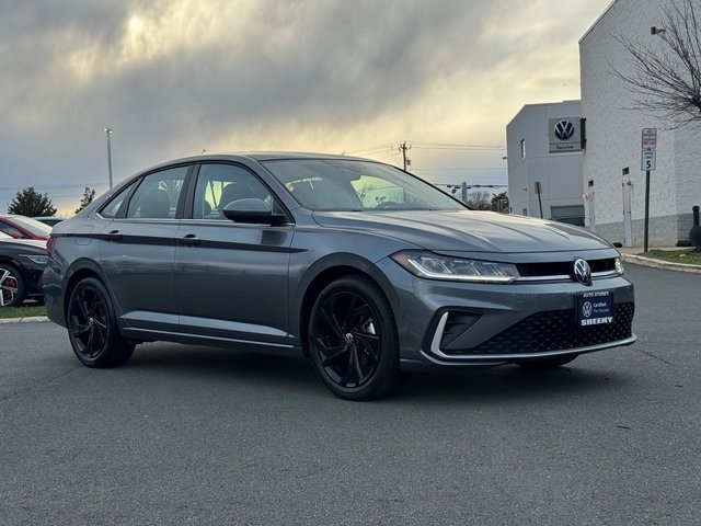 2025 Volkswagen Jetta SE FWD