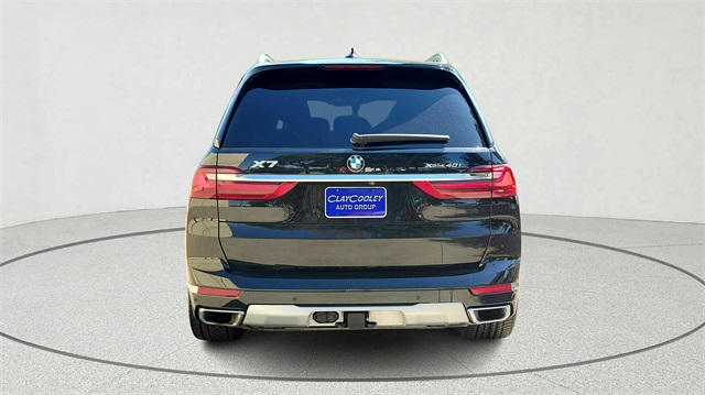 2021 BMW X7