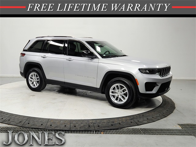 2025 Jeep Grand Cherokee Laredo RWD