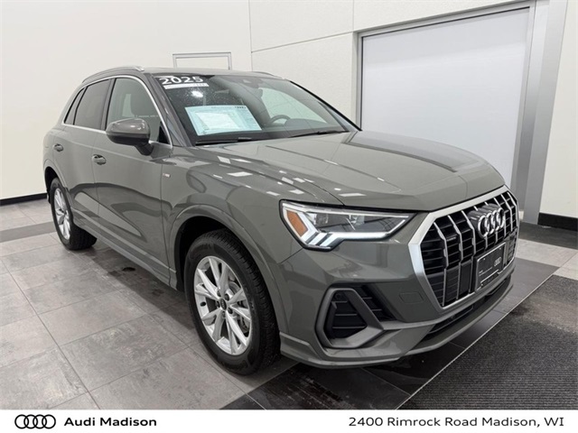 2025 Audi Q3 quattro Premium S Line 45 TFSI
